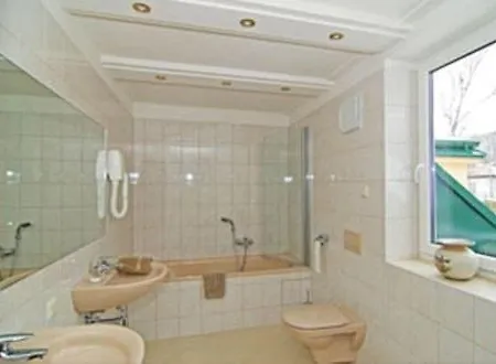 Pedro's Hotel 4*